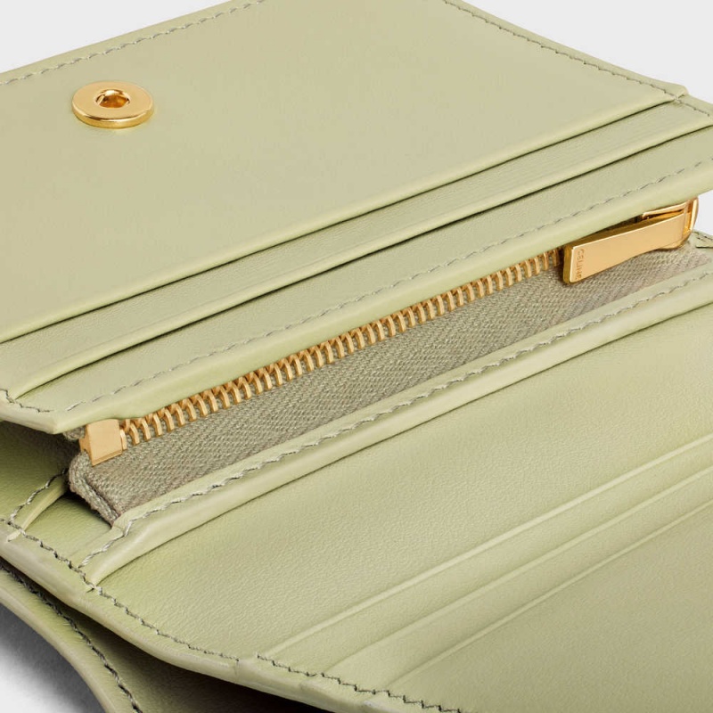 ALMOND GREEN Celine TRIOMPHE COMPACT in Shiny calfskin Wallets | CL-592966