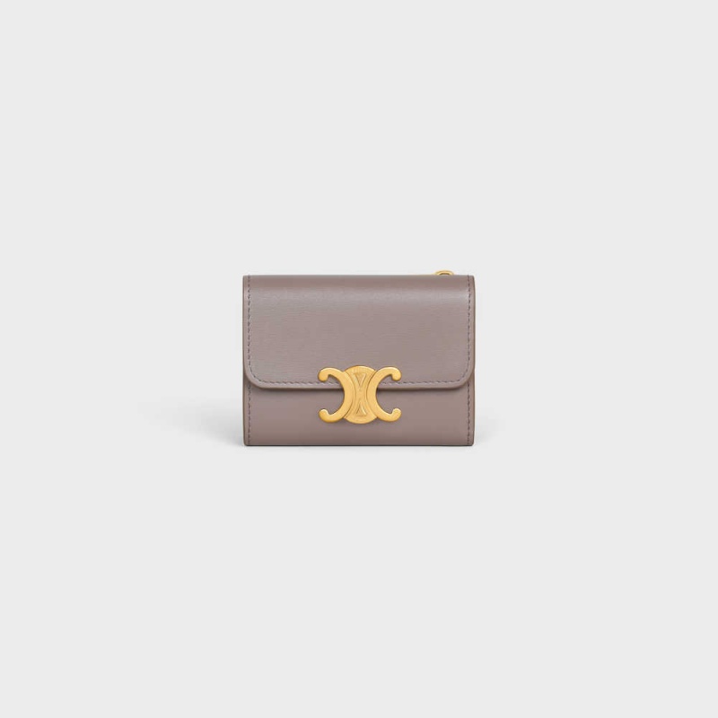 Pebble Celine COMPACT WITH COIN TRIOMPHE in Shiny calfskin Wallets | CL-592981